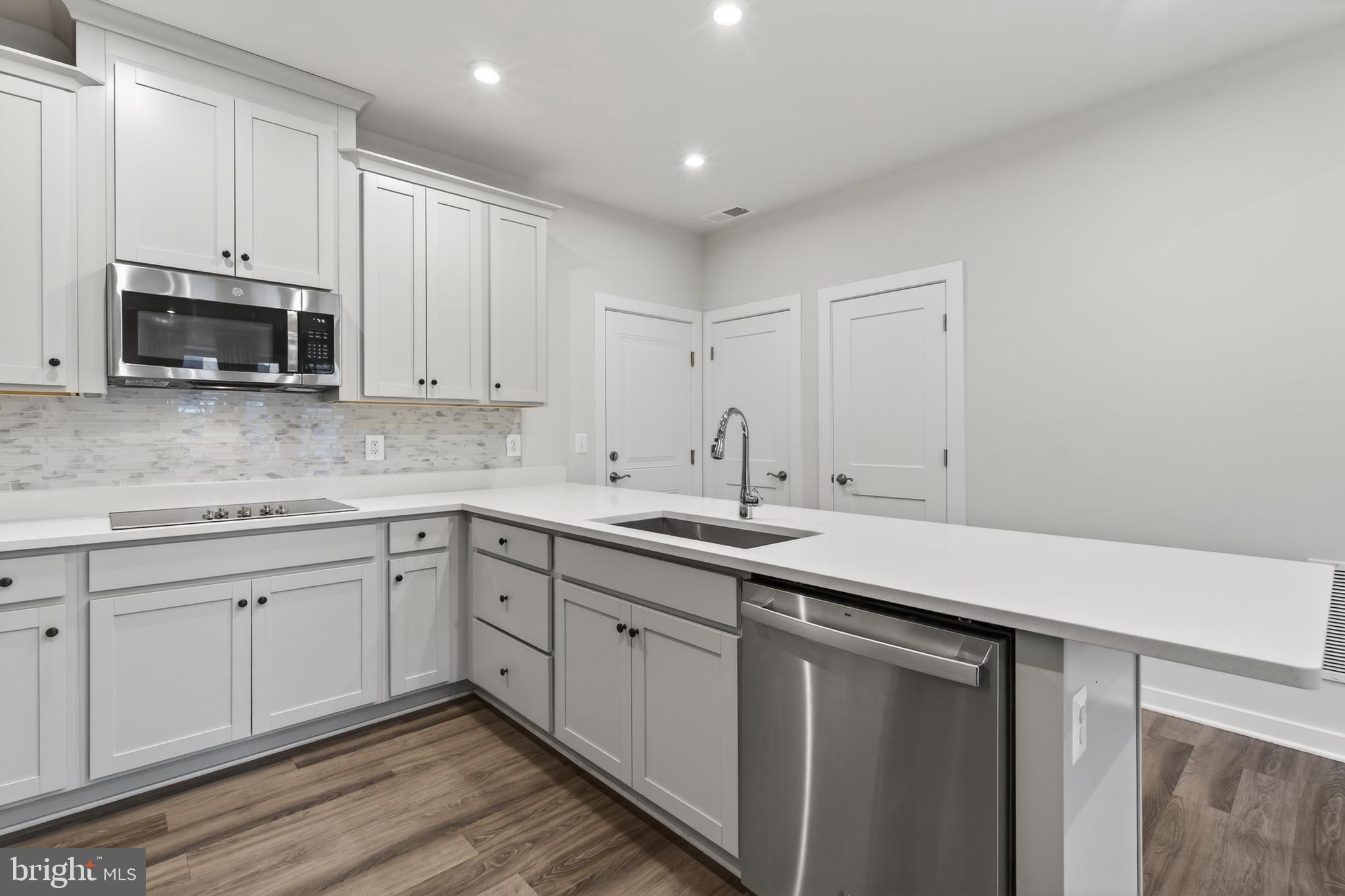 43748 Transit Square Ashburn, VA 20147 - Photo 16 of 43 Kitchen View#5