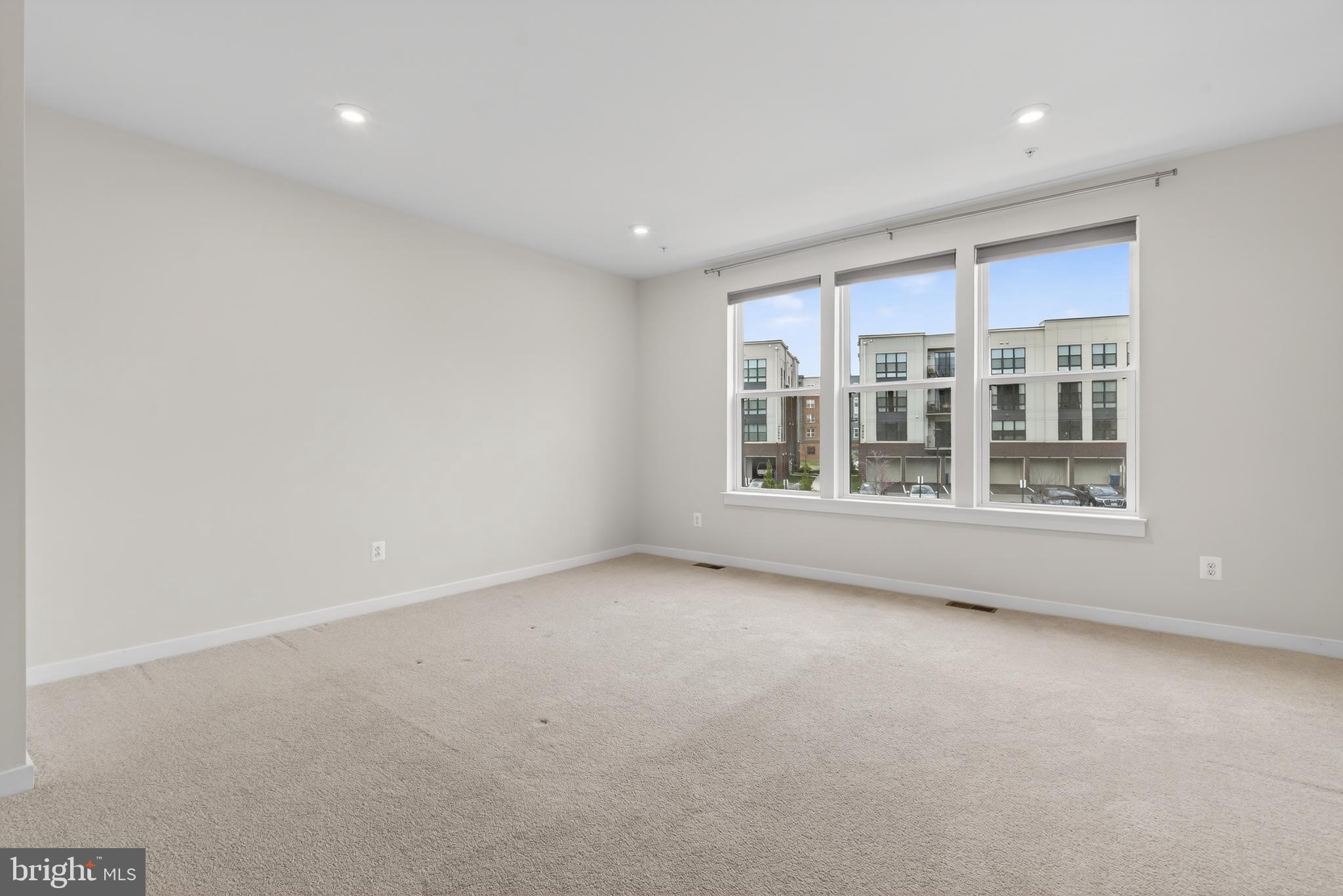 43748 Transit Square Ashburn, VA 20147 - Photo 27 of 43 Master Bedroom