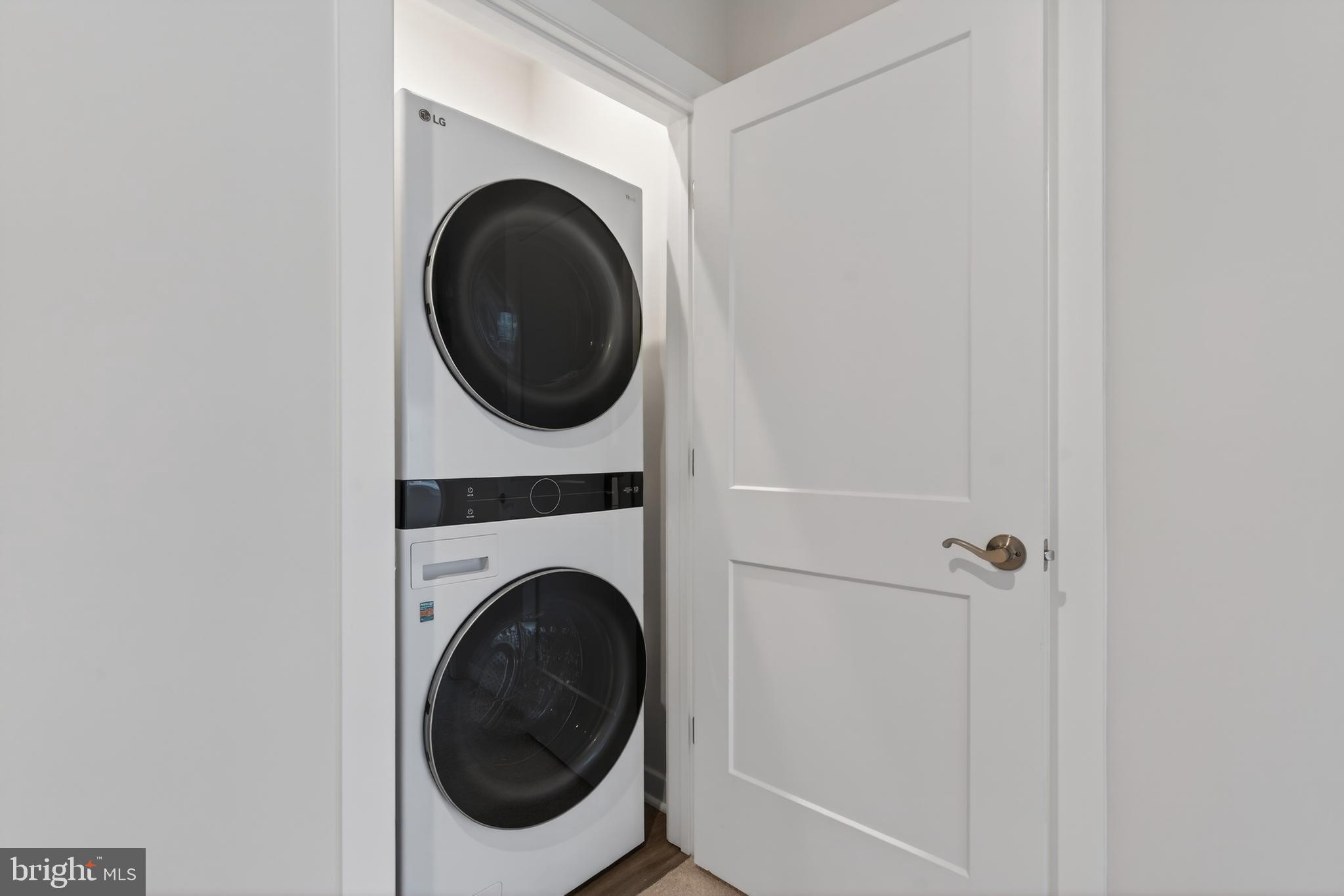 43748 Transit Square Ashburn, VA 20147 - Photo 35 of 43 Washer and Dryer on Bedroom Level