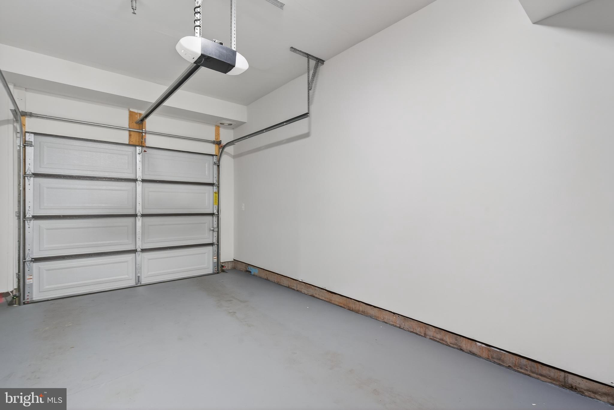 43748 Transit Square Ashburn, VA 20147 - Photo 36 of 43 Garage