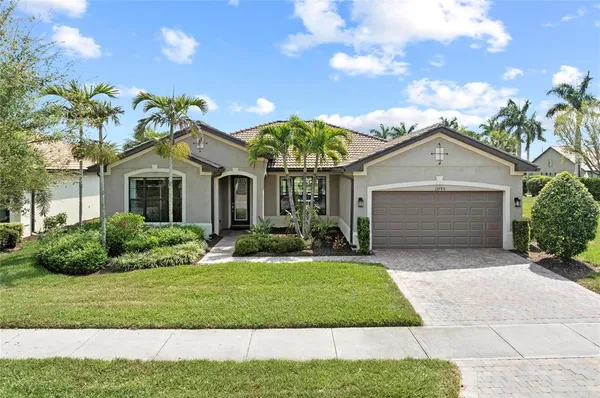 $885,000 | 13785 TOMARO Street, Venice, FL 34293