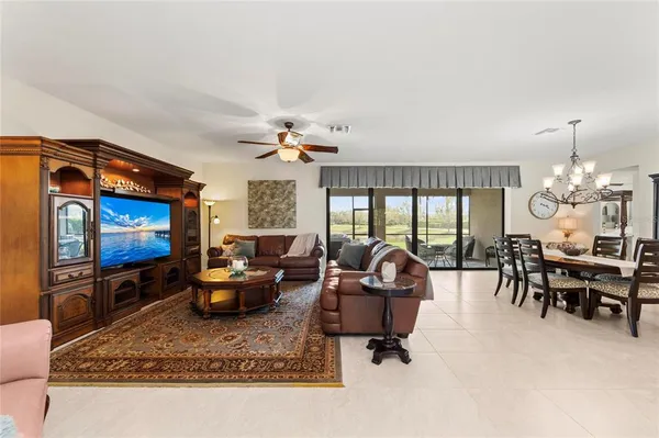 $824,500 | 13785 TOMARO Street, Venice, FL 34293