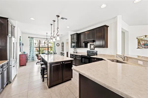 $824,500 | 13785 TOMARO Street, Venice, FL 34293