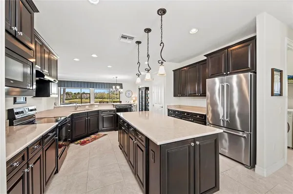 $824,500 | 13785 TOMARO Street, Venice, FL 34293