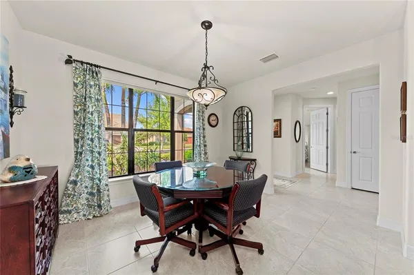 $824,500 | 13785 TOMARO Street, Venice, FL 34293