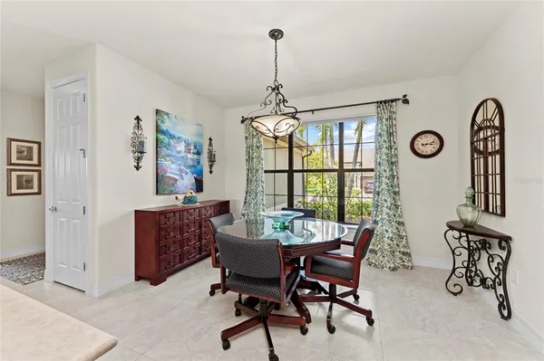 $824,500 | 13785 TOMARO Street, Venice, FL 34293
