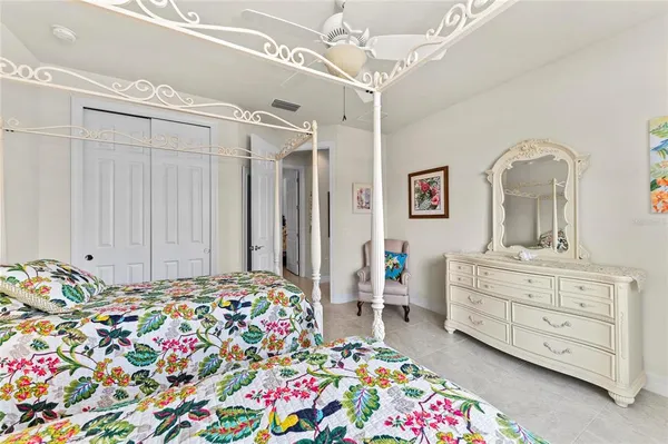 $824,500 | 13785 TOMARO Street, Venice, FL 34293