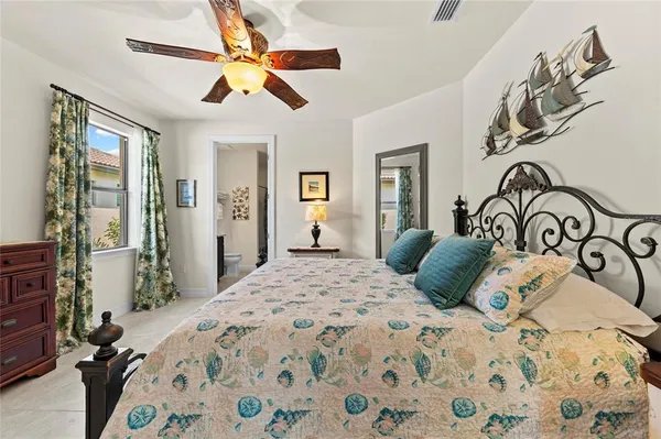 $824,500 | 13785 TOMARO Street, Venice, FL 34293