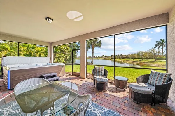 $824,500 | 13785 TOMARO Street, Venice, FL 34293