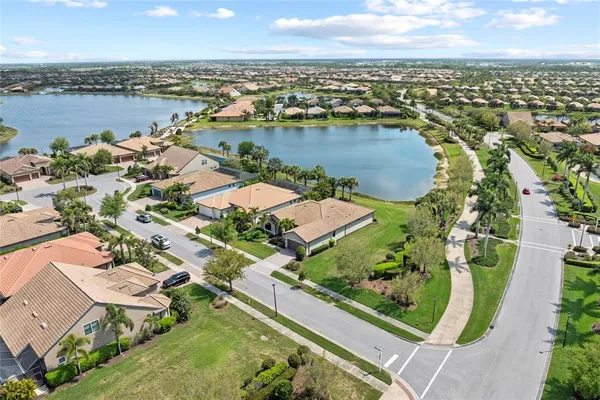 $824,500 | 13785 TOMARO Street, Venice, FL 34293