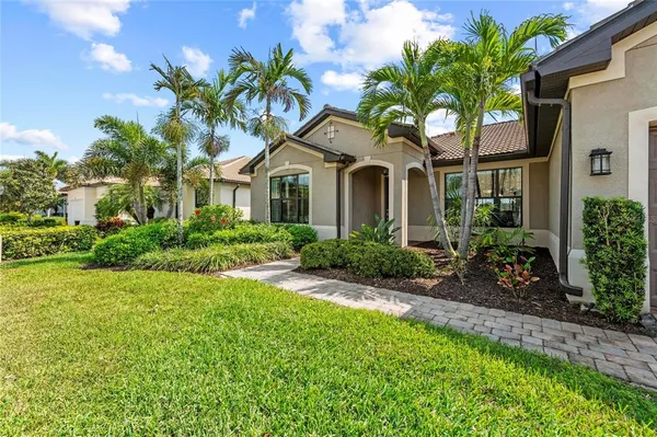 $824,500 | 13785 TOMARO Street, Venice, FL 34293