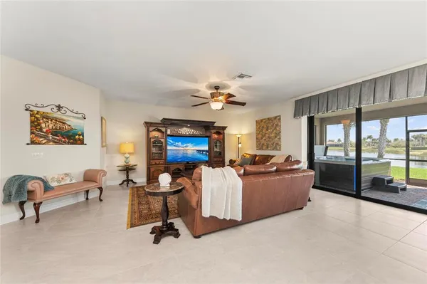$824,500 | 13785 TOMARO Street, Venice, FL 34293