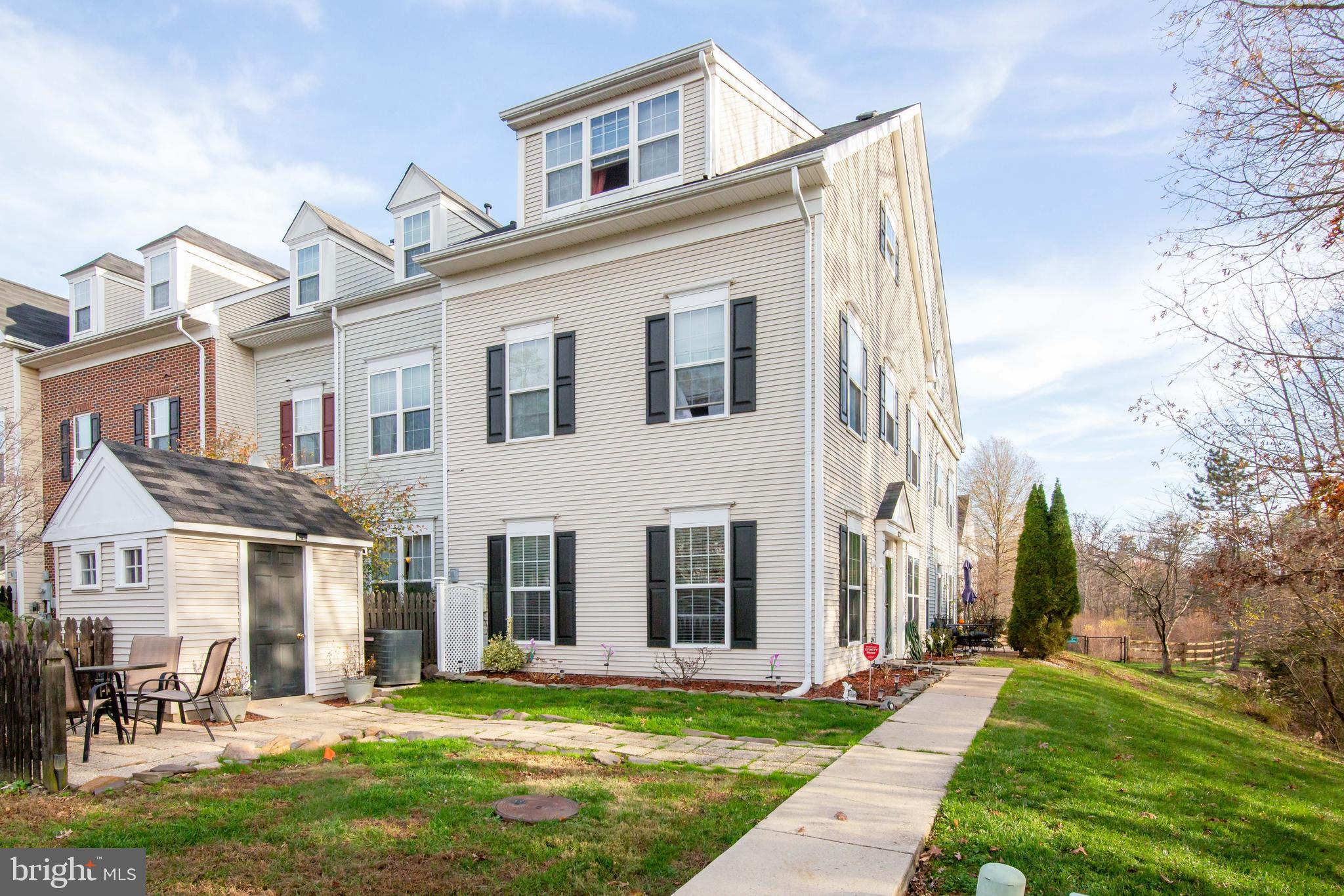 8747 Spring Brook Way Odenton, MD 21113 - Photo 3 of 46 Gallery Image 3