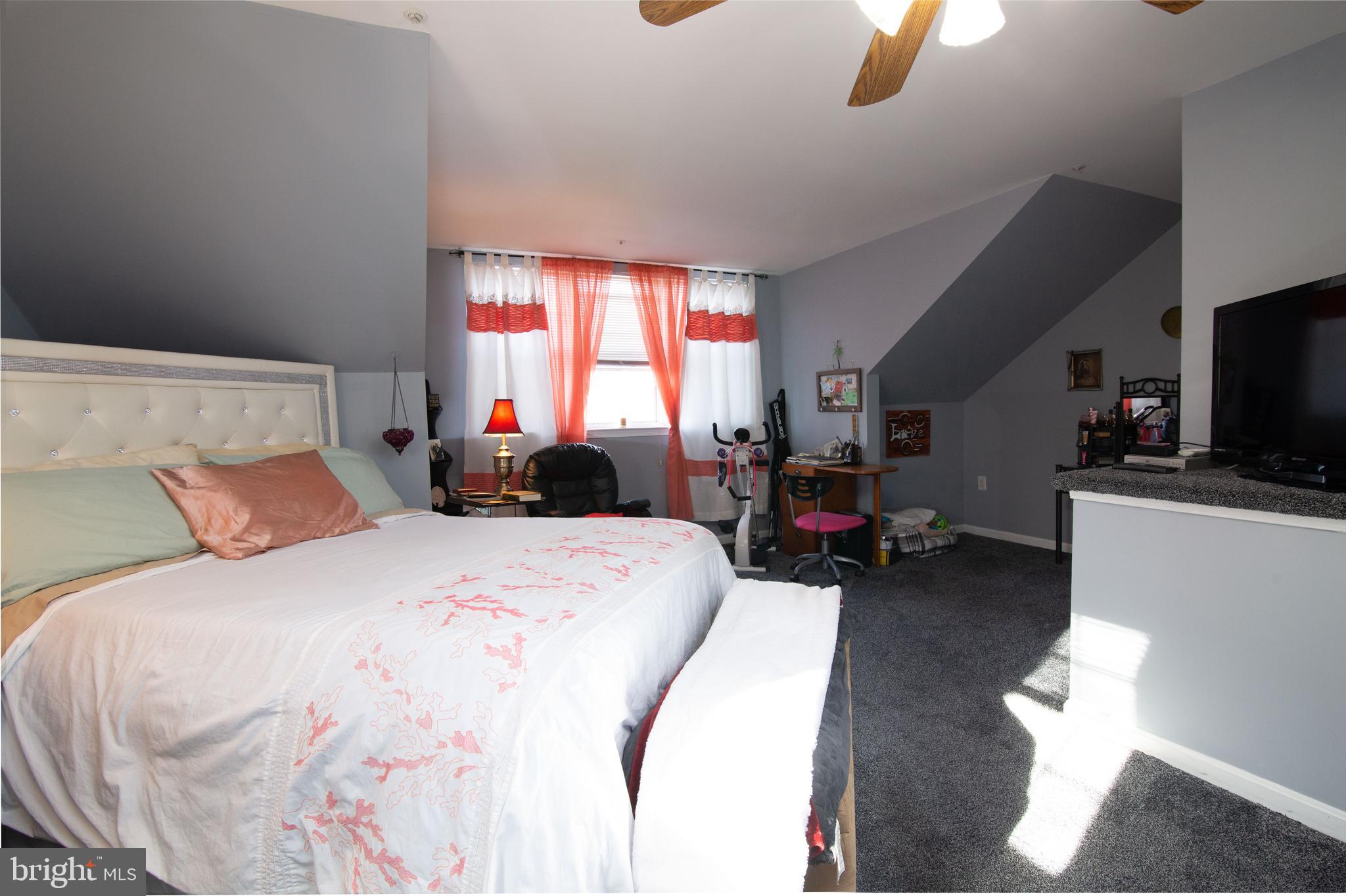 8747 Spring Brook Way Odenton, MD 21113 - Photo 8 of 46 Gallery Image 8