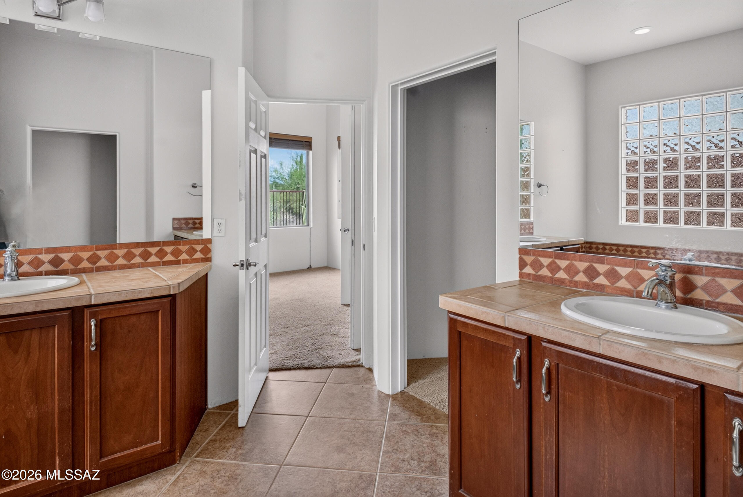 11370 North Moon Ranch Place Marana, AZ 85658 - Photo 26 of 42 Primary Bathroom
