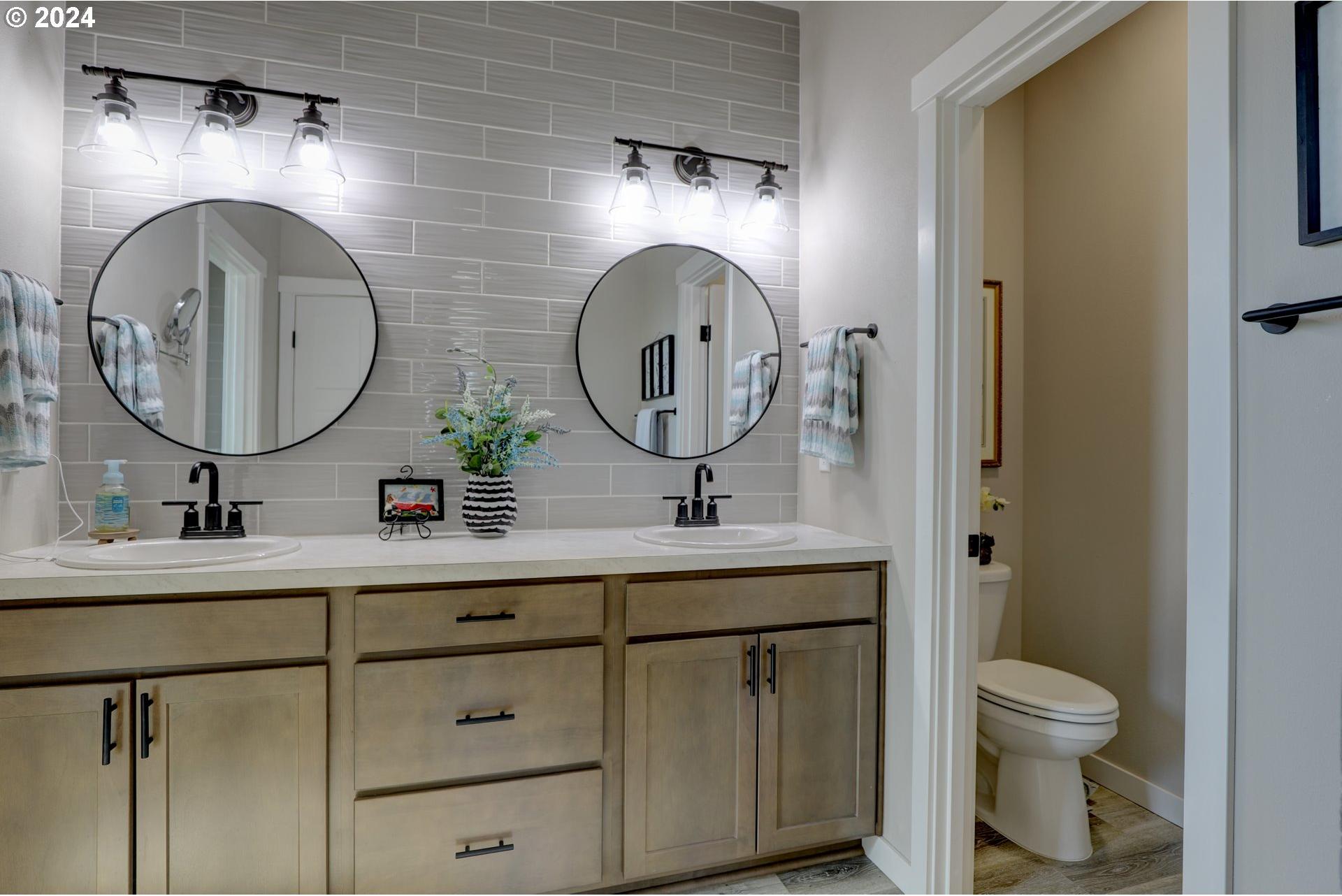700 Dooley Road Centerville, WA 98613 - Photo 35 of 47 Gallery Image 35
