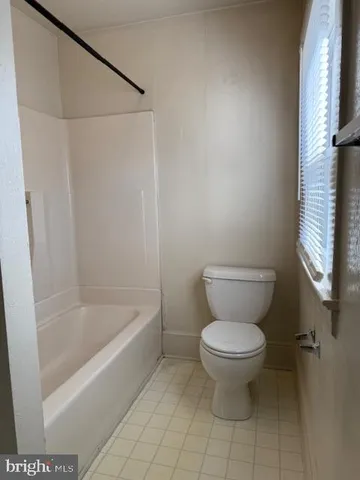 $1,260 | 1904 Charles Street, Unit 3, Fredericksburg, VA 22401