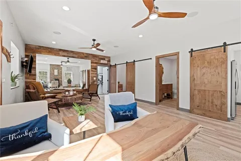 $2,400,000 | 33345 West 95th Street, De Soto, KS 66018