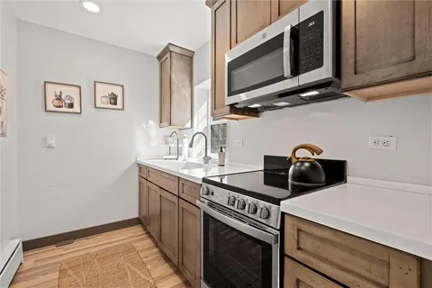 $2,400,000 | 33345 West 95th Street, De Soto, KS 66018