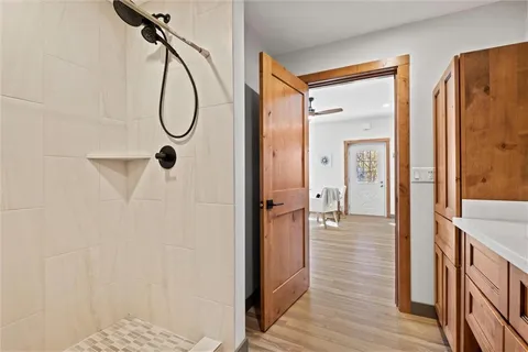 $2,400,000 | 33345 West 95th Street, De Soto, KS 66018