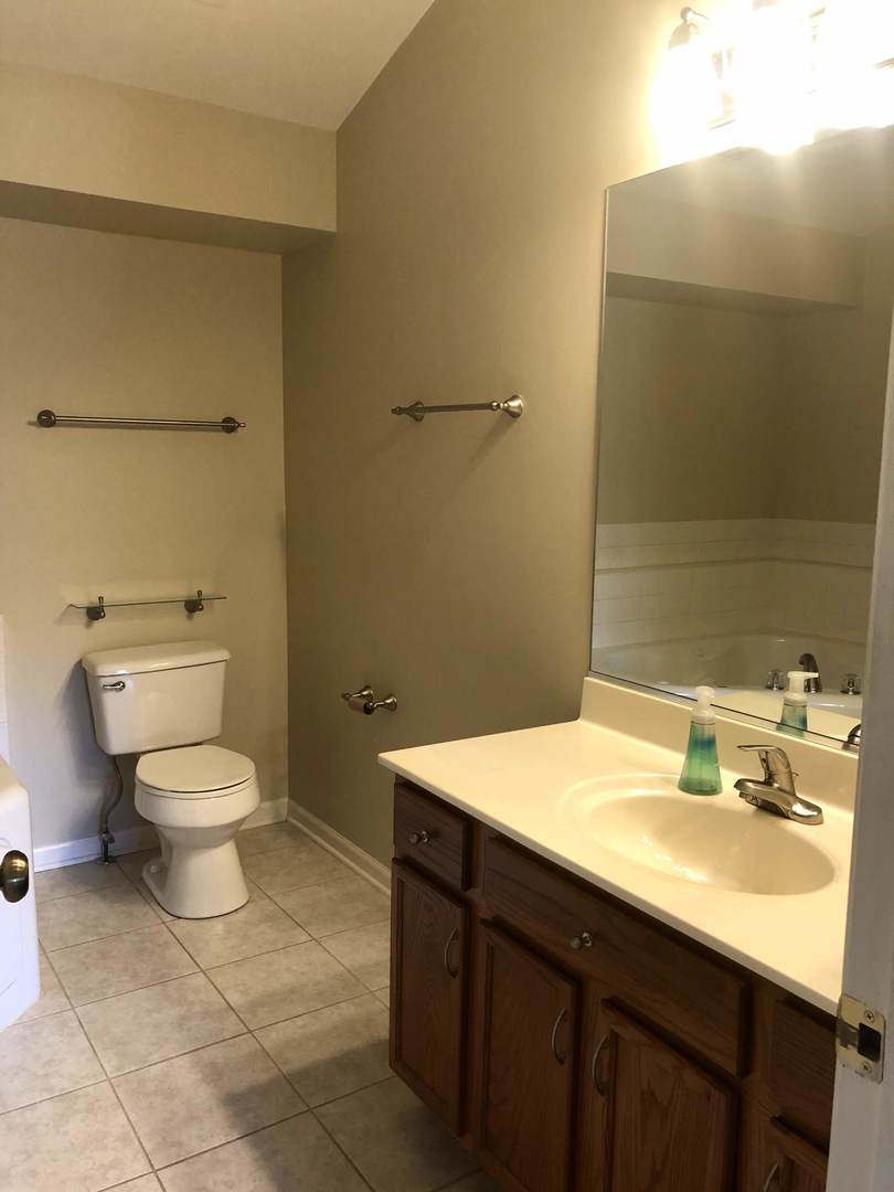 2811 Rutland Circle, Unit 201 Naperville, IL 60564 - Photo 8 of 14