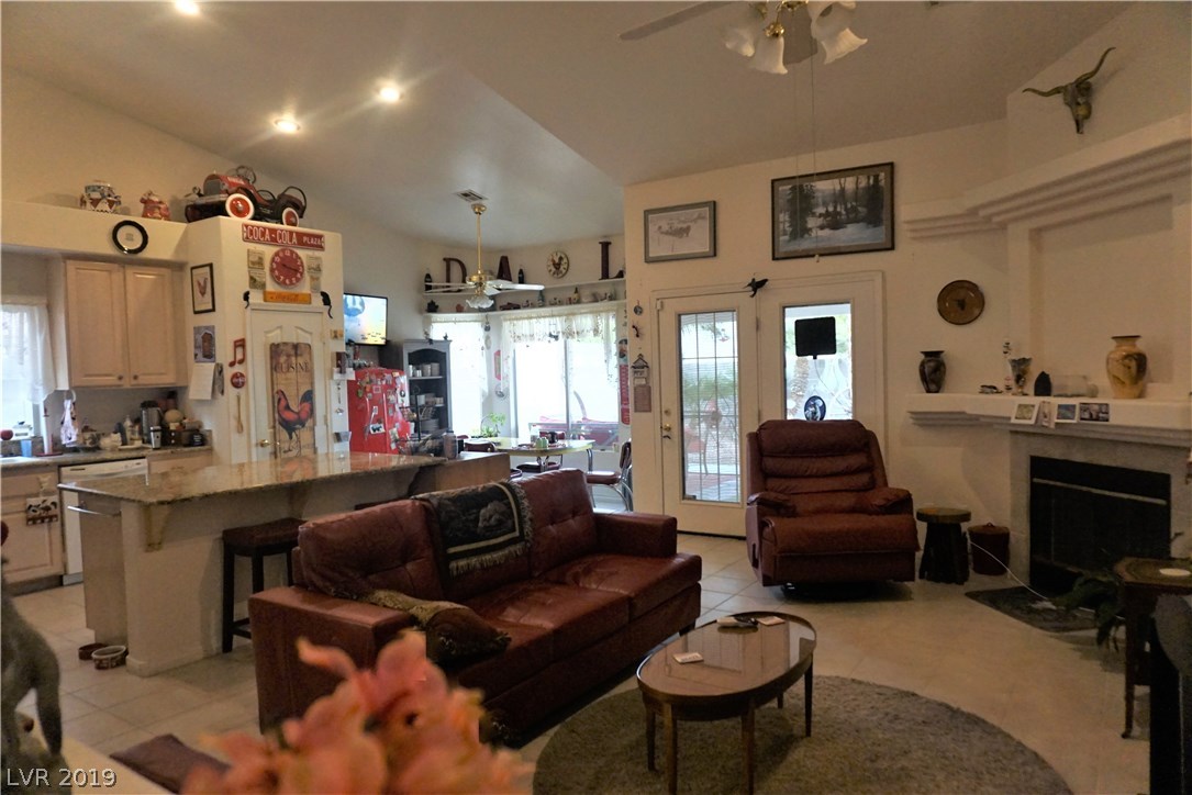2763 Chokecherry Avenue Henderson, NV 89074 - Photo 5 of 15