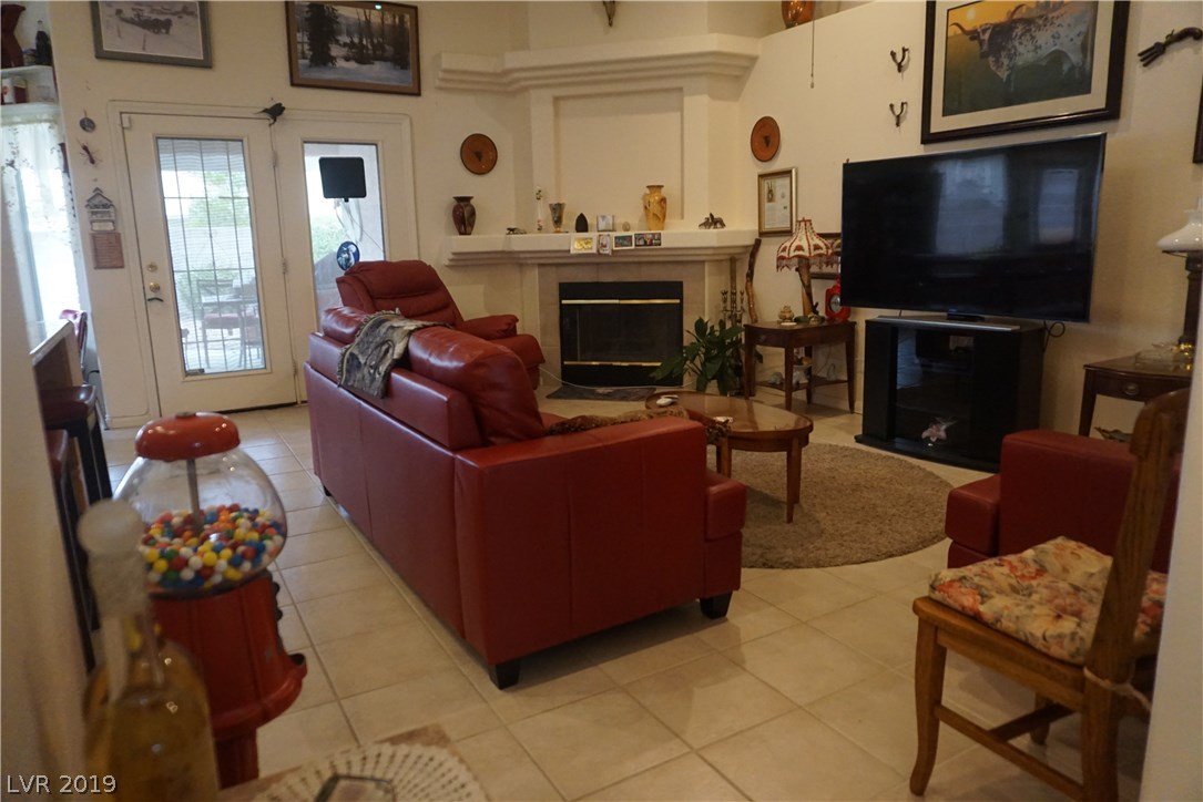 2763 Chokecherry Avenue Henderson, NV 89074 - Photo 9 of 15