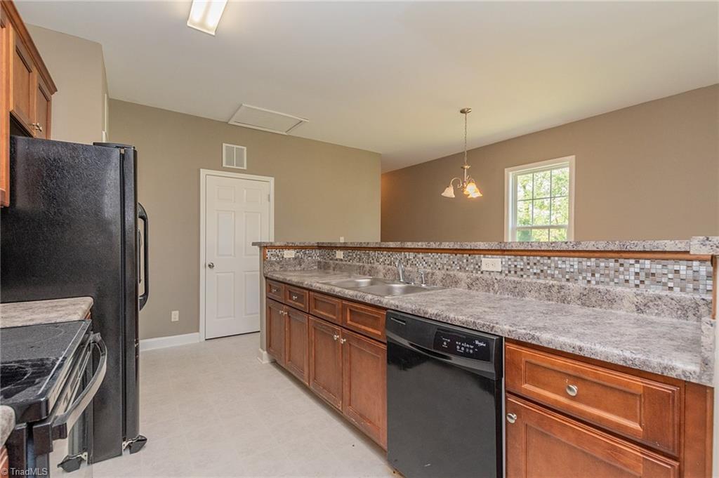 818 Mobile Street High Point, NC 27260 - Photo 7 of 19 Gallery Image 7