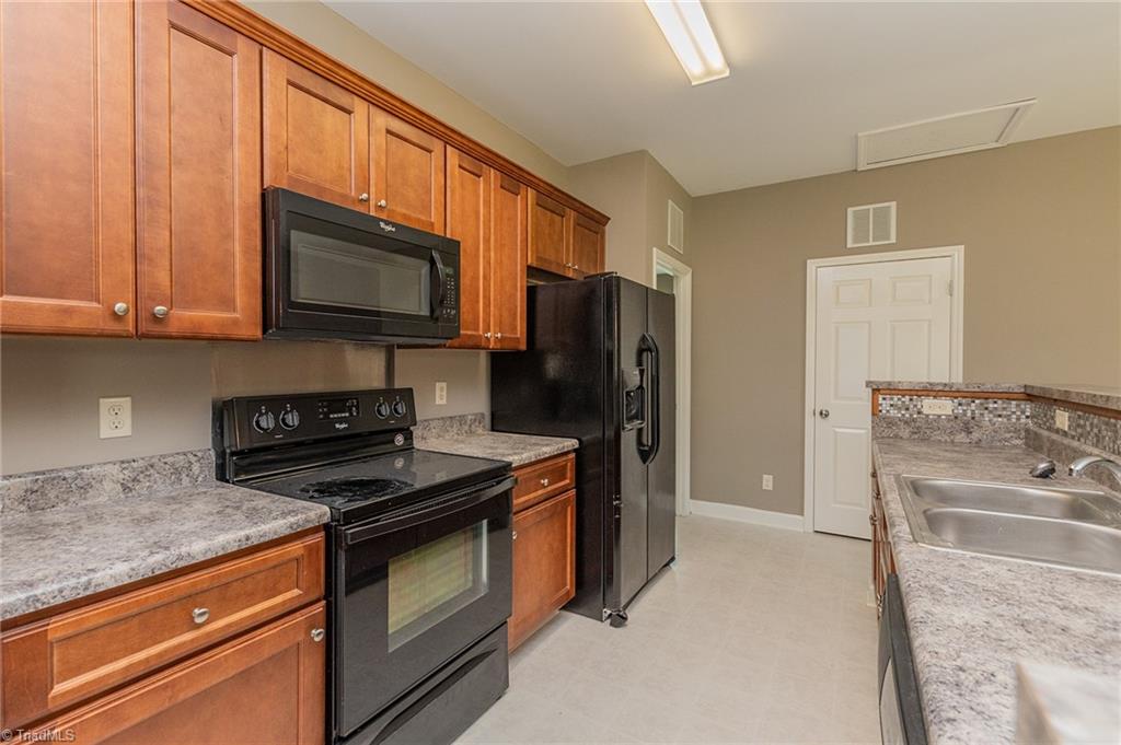 818 Mobile Street High Point, NC 27260 - Photo 8 of 19 Gallery Image 8