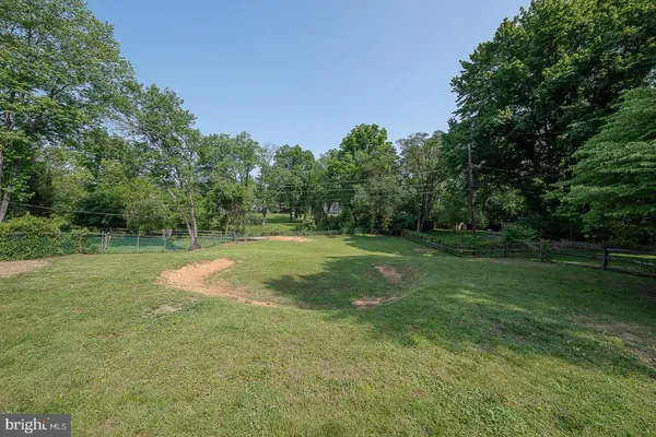 $4,000 | 503 Poplar Road, Flourtown, PA 19031