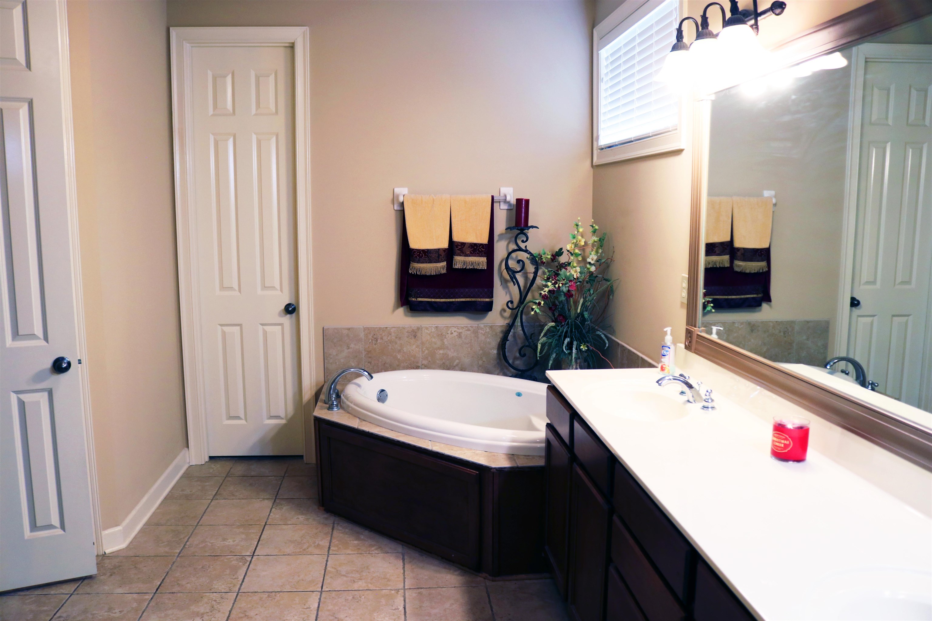 319 Colbert Street West Collierville, TN 38017 - Photo 13 of 24 Gallery Image 13