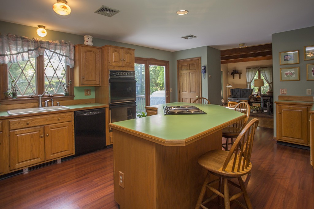 747 Middle Road Acushnet, MA 02743 - Photo 6 of 23 Gallery Image 6