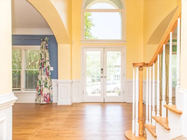 $659,000 | 6123 Glen Manor Drive, Charlotte, NC 28269