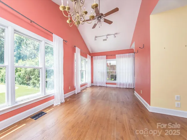 $659,000 | 6123 Glen Manor Drive, Charlotte, NC 28269