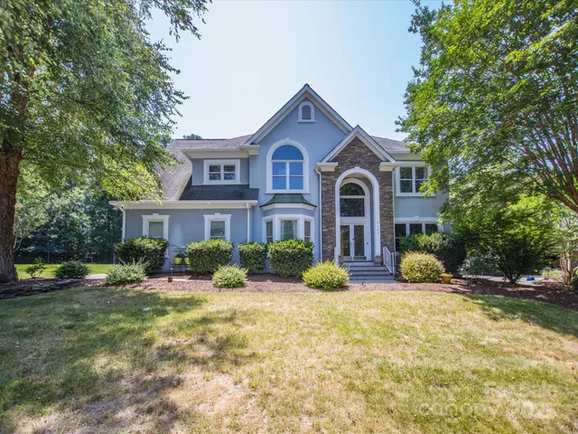 $659,000 | 6123 Glen Manor Drive, Charlotte, NC 28269