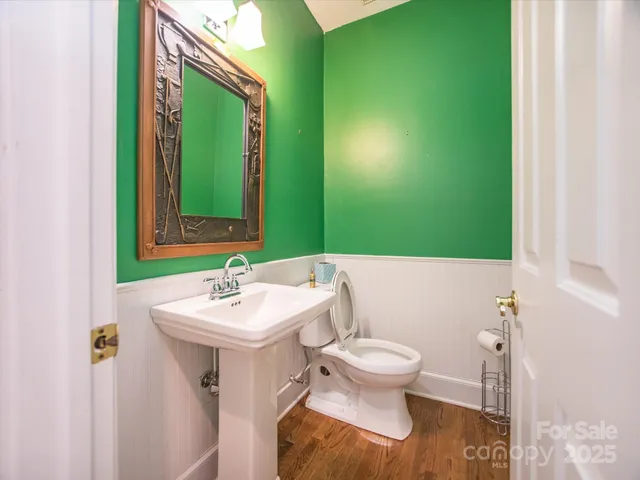 $659,000 | 6123 Glen Manor Drive, Charlotte, NC 28269