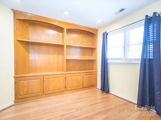 $659,000 | 6123 Glen Manor Drive, Charlotte, NC 28269