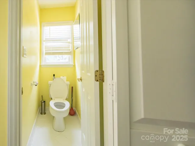 $659,000 | 6123 Glen Manor Drive, Charlotte, NC 28269