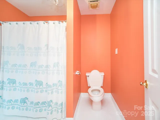 $659,000 | 6123 Glen Manor Drive, Charlotte, NC 28269