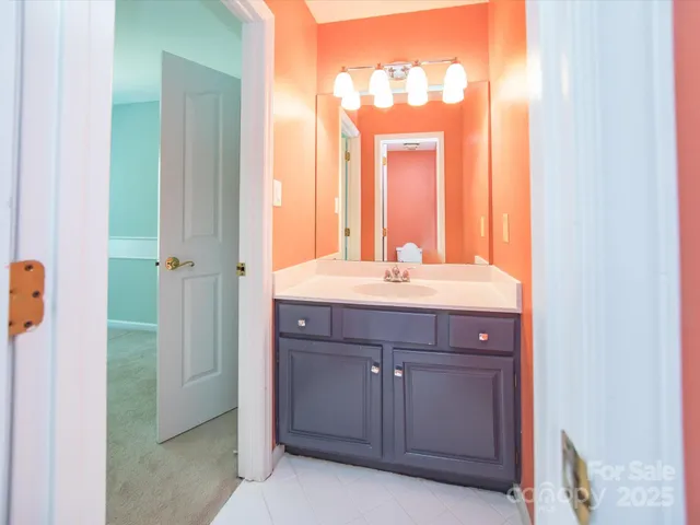 $659,000 | 6123 Glen Manor Drive, Charlotte, NC 28269