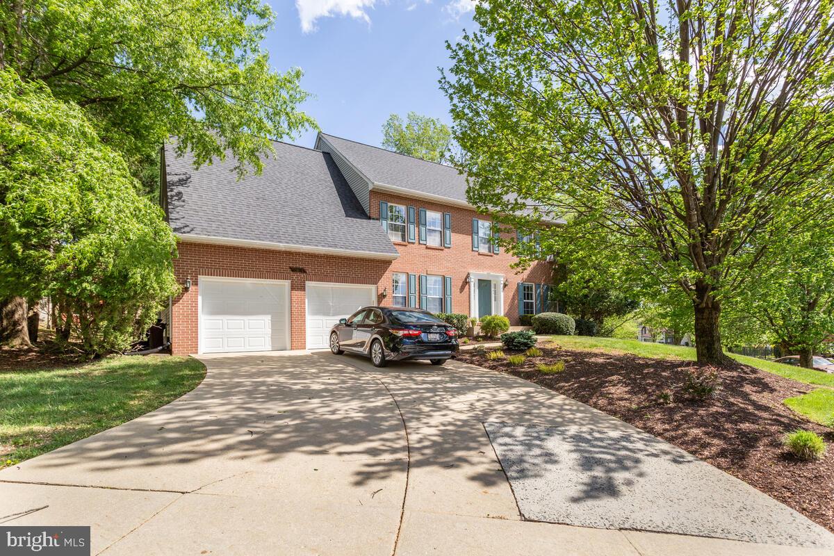 Driveway leading to Garage and Front Entrance