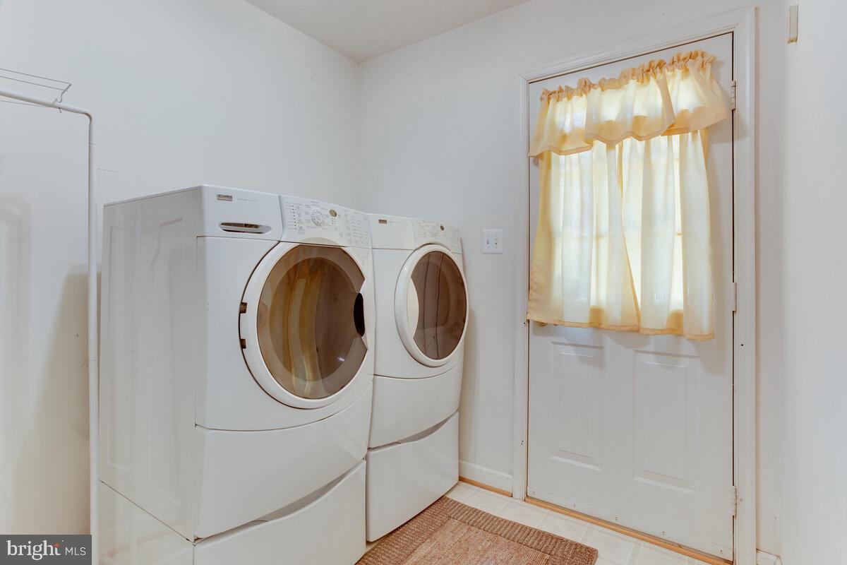 11601 Trillum Street Bowie, MD 20721 - Photo 31 of 36 View of Laundry
