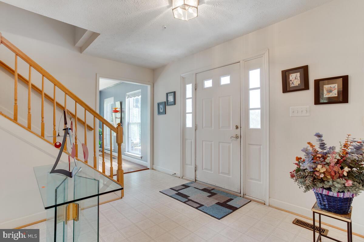 11601 Trillum Street Bowie, MD 20721 - Photo 5 of 36 View of Foyer Entry