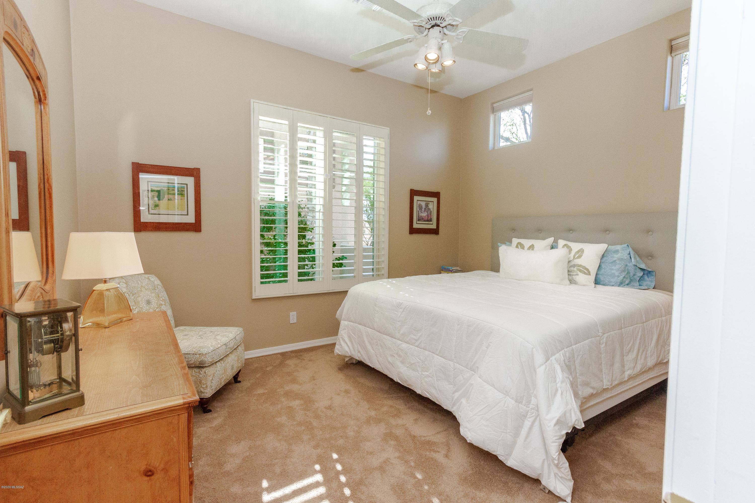12707 North Piping Rock Road Oro Valley, AZ 85755 - Photo 27 of 50