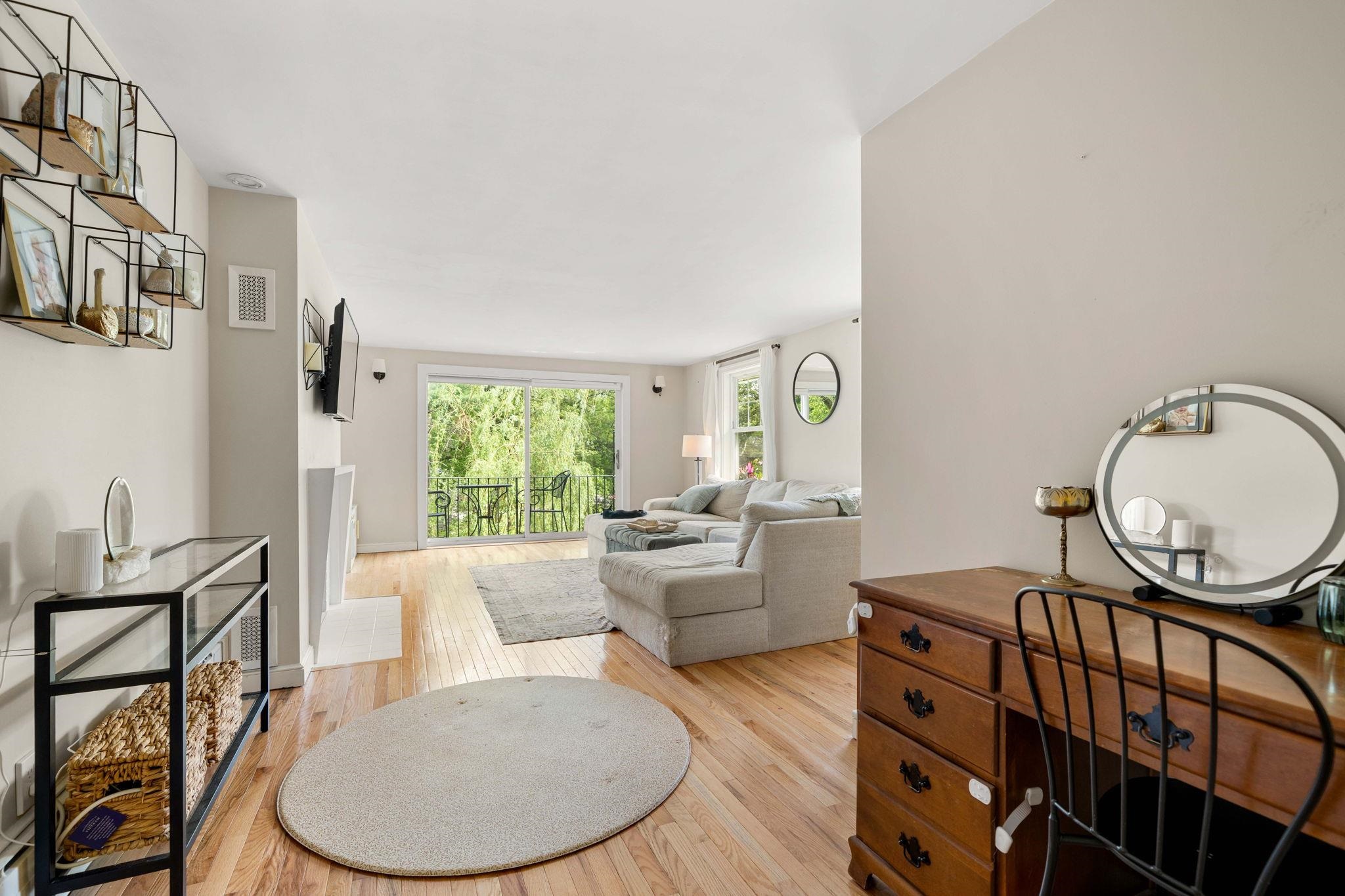 352 East Road Hampstead, NH 03841 - Photo 14 of 28 Gallery Image 14