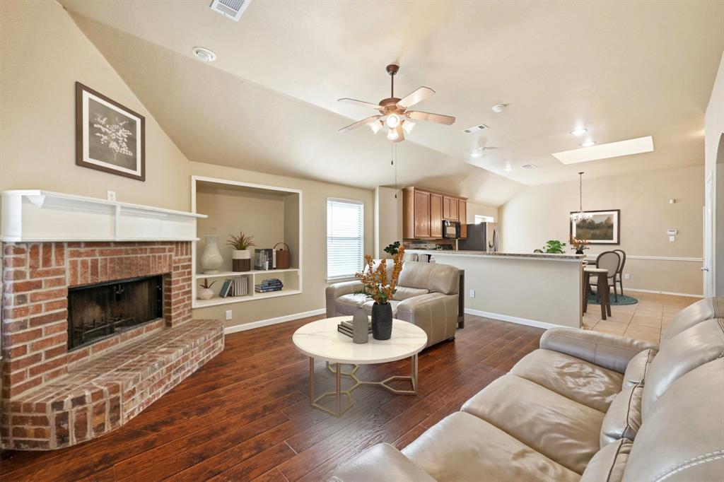 910 Fulbourne Drive Anna, TX 75409 - Photo 3 of 36