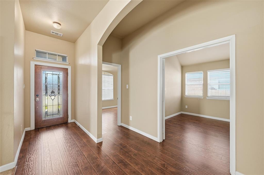 910 Fulbourne Drive Anna, TX 75409 - Photo 8 of 36 Entry with 2nd living area