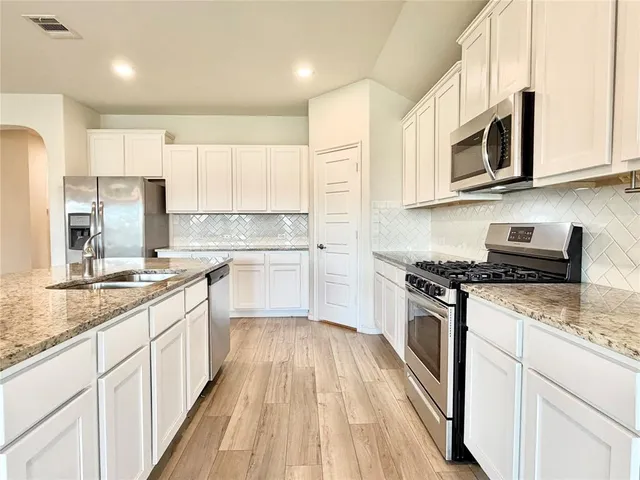 $2,300 | 4016 Spur Trail Drive, Denton, TX 76208