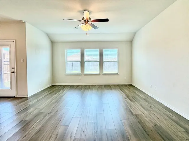 $2,300 | 4016 Spur Trail Drive, Denton, TX 76208