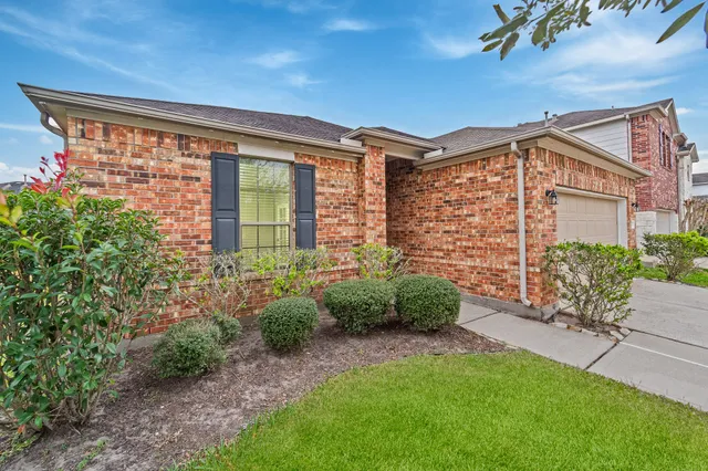 $2,200 | 815 Messina Lane, Richmond, TX 77469